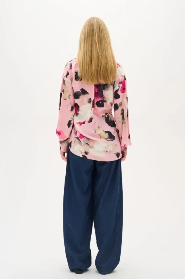 InWear Shirt Vanilla pale pink flower clouds